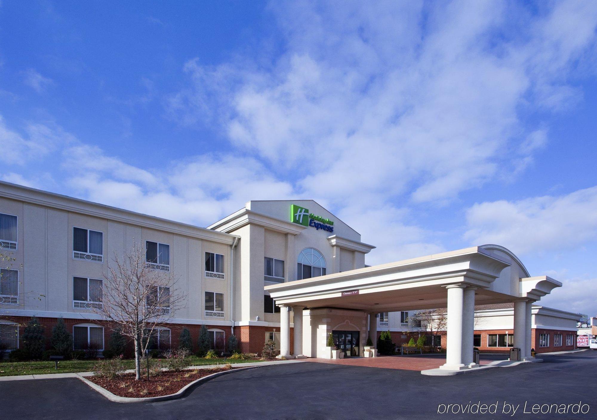 Holiday Inn Express Toledo-Oregon By Ihg Eksteriør bilde