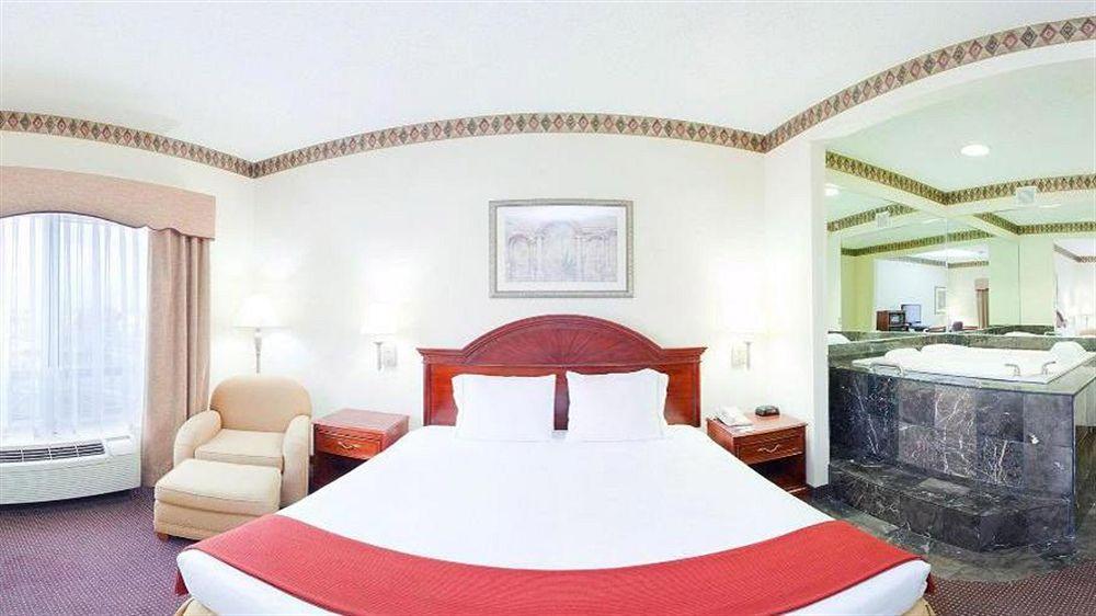 Holiday Inn Express Toledo-Oregon By Ihg Eksteriør bilde