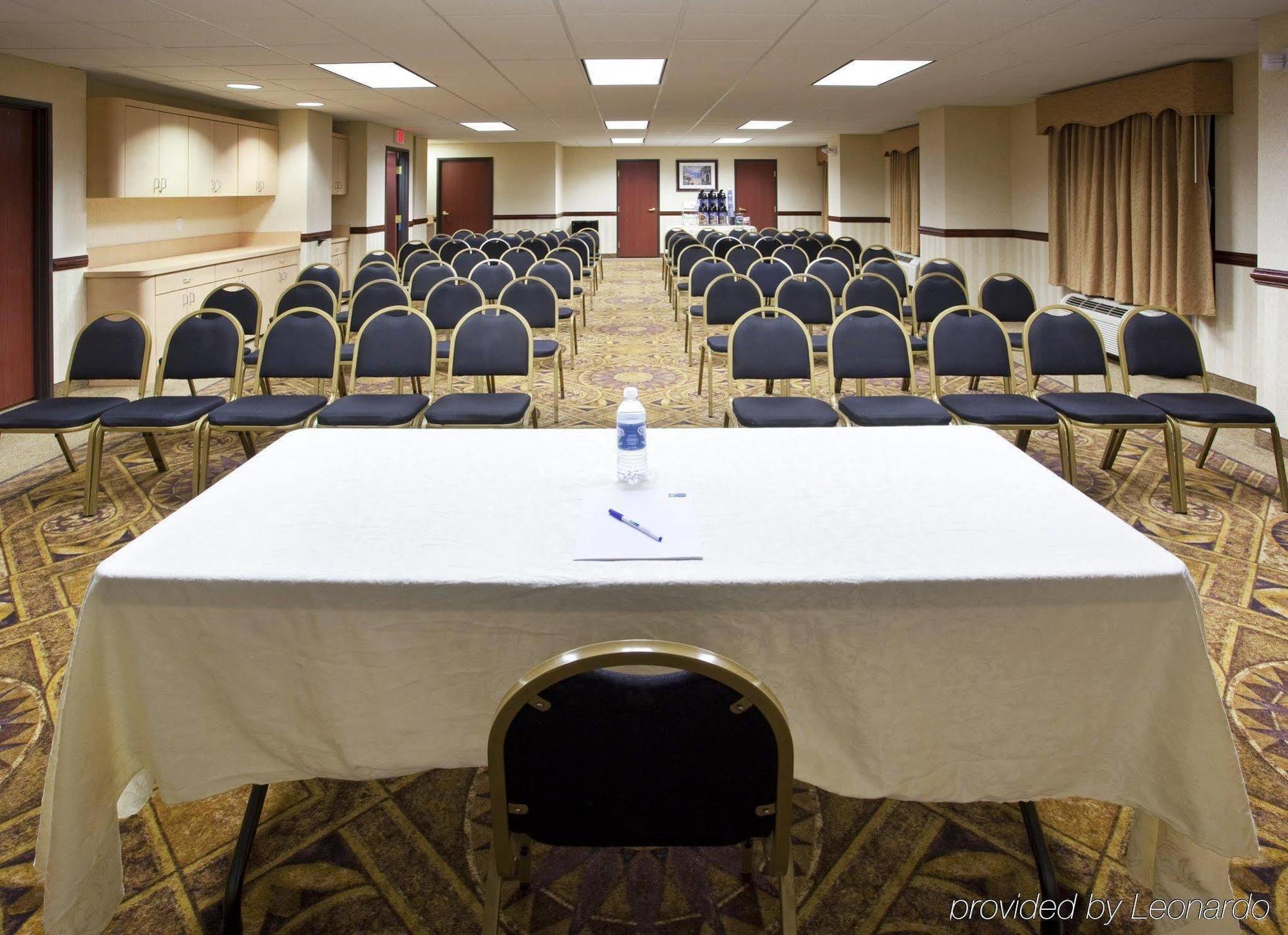 Holiday Inn Express Toledo-Oregon By Ihg Eksteriør bilde